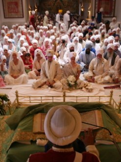 Sikh wedding ceremony (source: MrSikhNet)