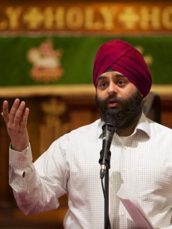 Pawneet Sethi, a Portland Sikh, talks about wrapping his uncut hair in a turban. Many Sikhs refuse to cut their hair as a sign of respect for Godâs creation. Sethi spoke at âLet the Light Shine,â an annual lecture series at St. James Lutheran Church in downtown Portland. (Randy L. Rasmussen/The Oregonian)