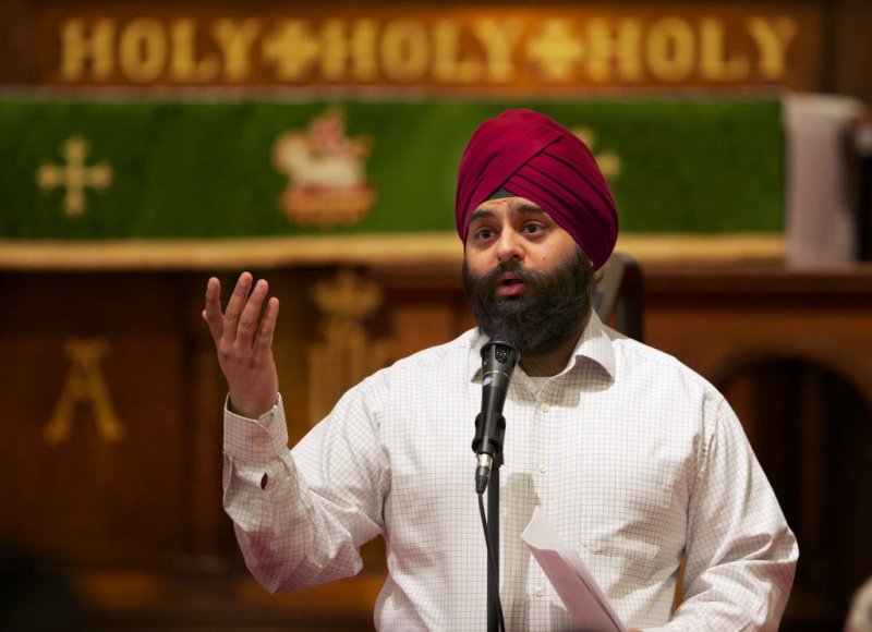 "Pawneet Sethi, a Portland Sikh, talks about wrapping his uncut hair in a turban. Many Sikhs refuse to cut their hair as a sign of respect for God's creation. Sethi spoke at 'Let the Light Shine', an annual lecture series at St. James Lutheran Church in downtown Portland.". (Randy L. Rasmussen/The Oregonian) "Pawneet Sethi, a Portland Sikh, talks about wrapping his uncut hair in a turban. Many Sikhs refuse to cut their hair as a sign of respect for God's creation. Sethi spoke at 'Let the Light Shine', an annual lecture series at St. James Lutheran Church in downtown Portland." (Randy L. Rasmussen/The Oregonian)