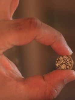 A 1000-year-old coin from Pakistan in the collection of the father of Ravleen Kaur. (Source: Slant of Light)